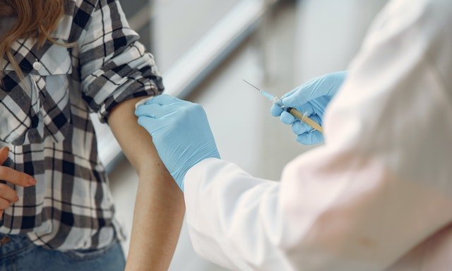 HPV Vaccine Pros & Cons You Should Know About - Ojus Life